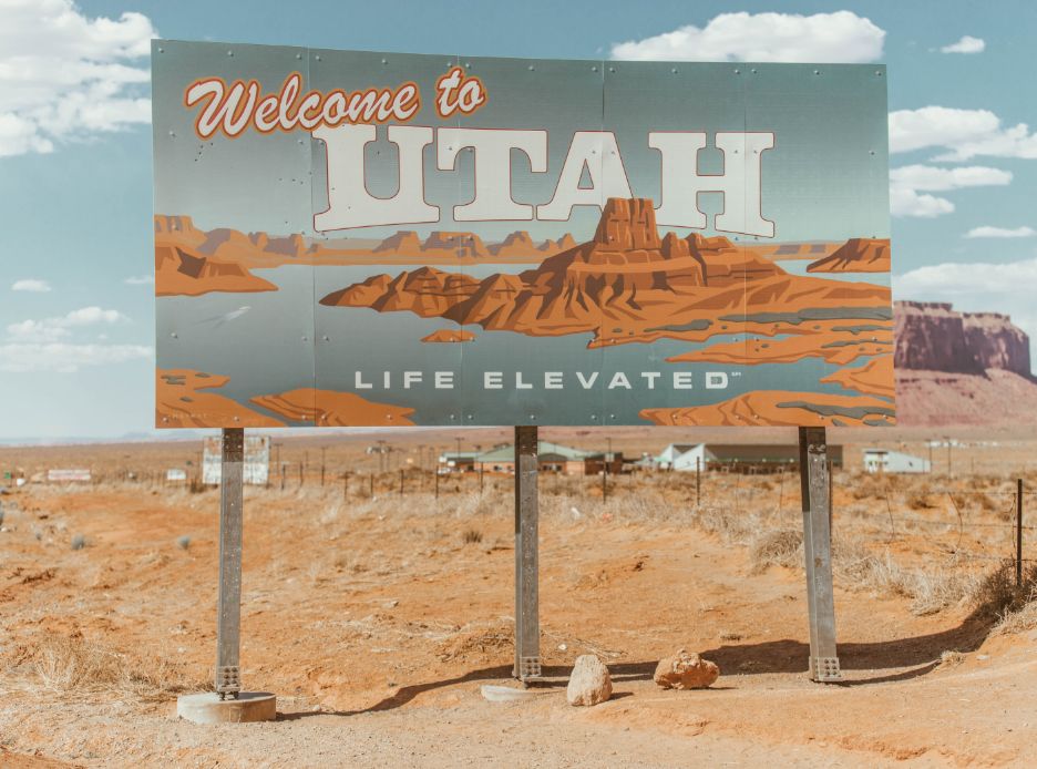 Road sign saying welcome to Utah